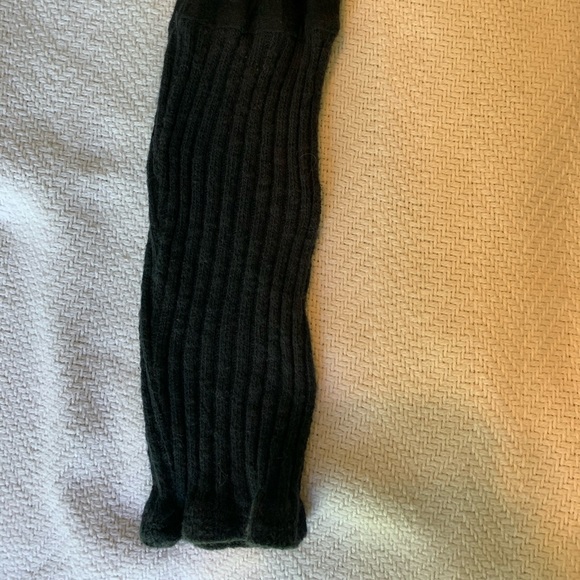 simple long sleeve - Picture 2 of 3